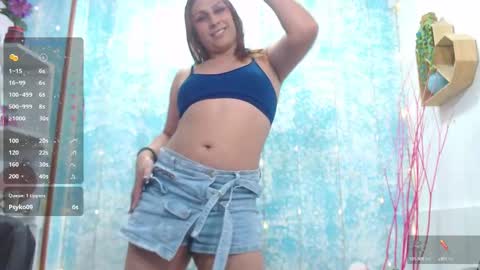 Snapshot of analia_01 chatting on 09-23-25, 12:30 Analia online show from 09-23-25, 12:30