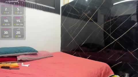 Analia smith online show from 11-07-25, 02:11