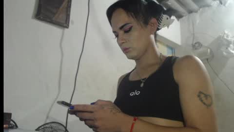 Analia smith online show from 06-01-26, 05:47