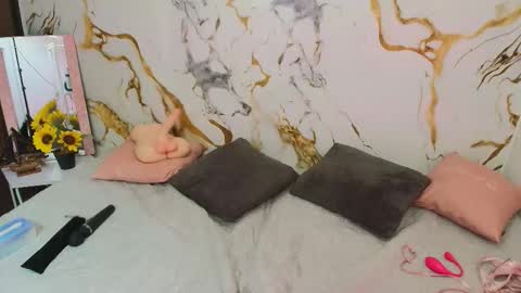 Snapshot of analiz_ chatting on 02-27-26, 06:35 analiz_ online show from 02-27-26, 06:35