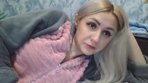 Snapshot of analqueen2024 chatting on 12-27-24, 11:21 analqueen2024 online show from 12-27-24, 11:21