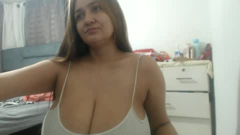 analy_hot online show from 06-12-26, 02:54