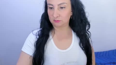 Snapshot of anamaria288 chatting on 03-06-25, 03:02 anamaria288 online show from 03-06-25, 03:02