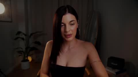 Snapshot of anamuse chatting on 09-12-25, 09:15 Ana online show from 09-12-25, 09:15