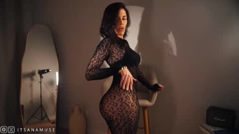 Snapshot of anamuse chatting on 11-04-25, 09:47 Ana online show from 11-04-25, 09:47