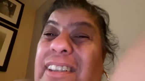 Snapshot of anap53 chatting on 10-28-25, 05:00 anap53 online show from 10-28-25, 05:00