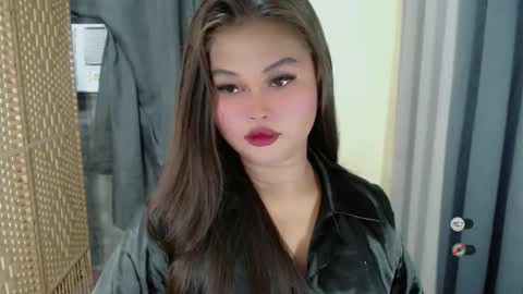 Snapshot of anaruru_ chatting on 11-16-25, 03:17 ANA online show from 11-16-25, 03:17