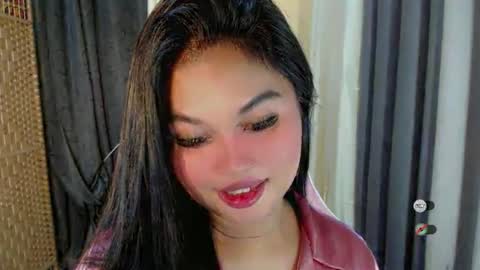 Snapshot of anaruru_ chatting on 11-27-25, 05:37 ANA online show from 11-27-25, 05:37