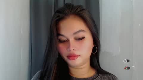 Snapshot of anaruru_ chatting on 04-17-26, 02:31 ANA online show from 04-17-26, 02:31