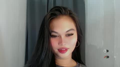 Snapshot of anaruru_ chatting on 05-08-26, 06:24 ANA online show from 05-08-26, 06:24