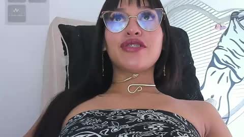 Snapshot of anasofia_07s chatting on 05-27-26, 05:15 anasofia_07s online show from 05-27-26, 05:15