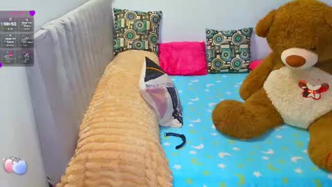 Snapshot of anaspark chatting on 07-29-26, 01:31 Ana online show from 07-29-26, 01:31
