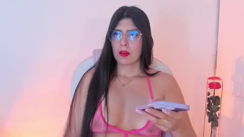 Anastacia online show from 12-14-25, 11:42