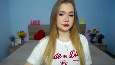 anastacyyellig online show from 03-10-25, 07:50