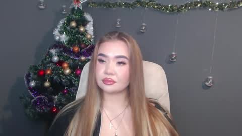 Snapshot of anastacyyellig chatting on 12-22-25, 09:34 anastacyyellig online show from 12-22-25, 09:34