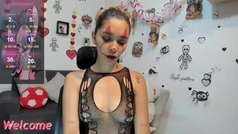 Snapshot of anastasia_tuya chatting on 10-15-25, 01:28 anastasia online show from 10-15-25, 01:28