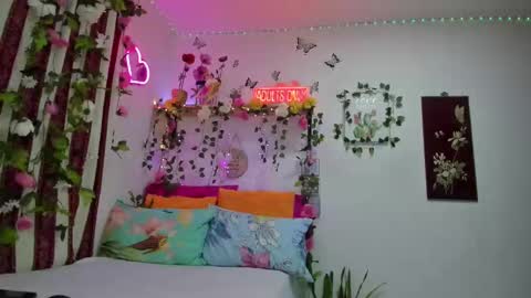 Snapshot of anasttaciia_21 chatting on 10-05-25, 10:29 Independent online show from 10-05-25, 10:29