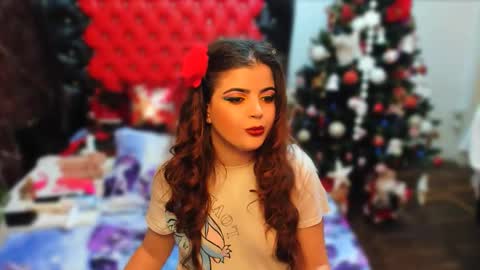 Snapshot of anasunshine chatting on 12-18-25, 06:19 Ana online show from 12-18-25, 06:19