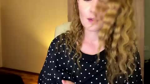 Snapshot of anavelle chatting on 06-13-26, 10:08 Ana online show from 06-13-26, 10:08