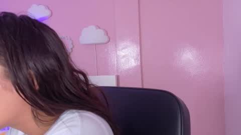 Kendra  online show from 10-16-25, 10:38