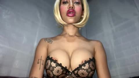 anawalters online show from 01-19-26, 03:49