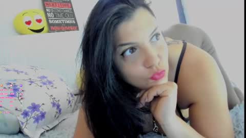 Snapshot of anaworld69 chatting on 02-11-25, 10:04 of just4ana online show from 02-11-25, 10:04