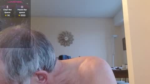 Snapshot of anax69 chatting on 01-04-25, 03:39 mario online show from 01-04-25, 03:39
