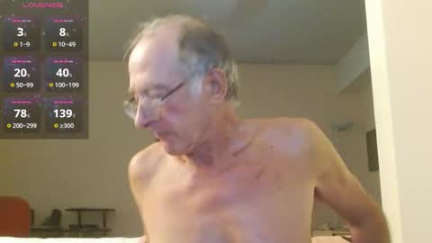 Snapshot of anax69 chatting on 09-17-25, 12:18 mario online show from 09-17-25, 12:18