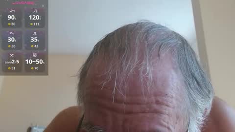 Snapshot of anax69 chatting on 10-11-25, 12:58 mario online show from 10-11-25, 12:58