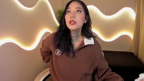 anaya_olyx online show from 09-18-25, 05:20