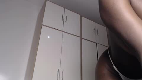 Snapshot of anayah002 chatting on 02-27-26, 02:11 mayah online show from 02-27-26, 02:11