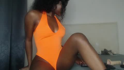 mayah online show from 04-30-26, 01:56