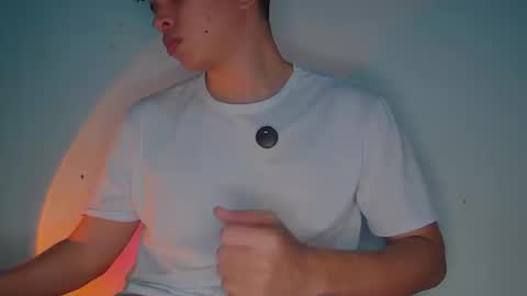 Snapshot of ancoder2912 chatting on 02-21-26, 05:30 Andres online show from 02-21-26, 05:30