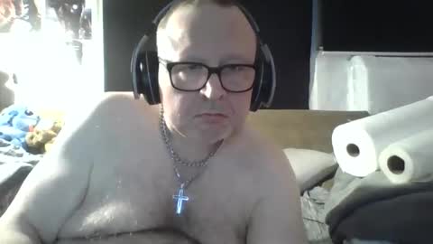 Snapshot of anderso19744 chatting on 02-10-26, 02:04 anderso19744 online show from 02-10-26, 02:04