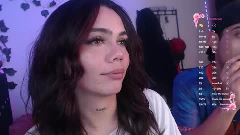 Snapshot of andra_rosse chatting on 02-06-26, 10:40 Andra de la Rosse online show from 02-06-26, 10:40