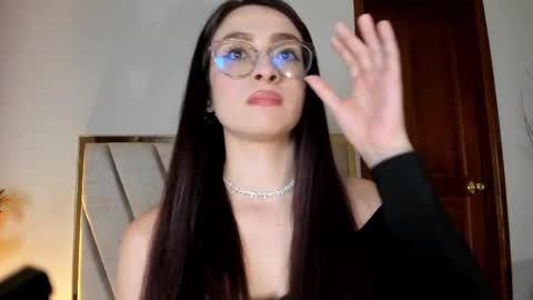 Andra Cyrus online show from 04-28-26, 02:27