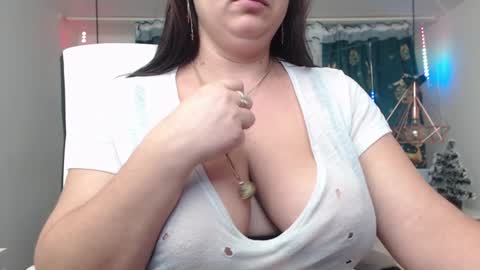 Snapshot of andrahart_ chatting on 01-06-25, 02:37 AndraHart online show from 01-06-25, 02:37