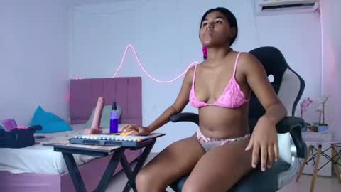 andre_lezcano online show from 06-24-26, 03:11