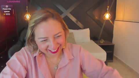 Snapshot of andre_soto_ chatting on 05-22-26, 01:46 A N D R E online show from 05-22-26, 01:46