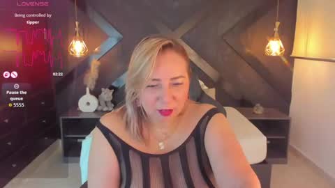 Snapshot of andre_soto_ chatting on 07-24-26, 02:31 A N D R E online show from 07-24-26, 02:31