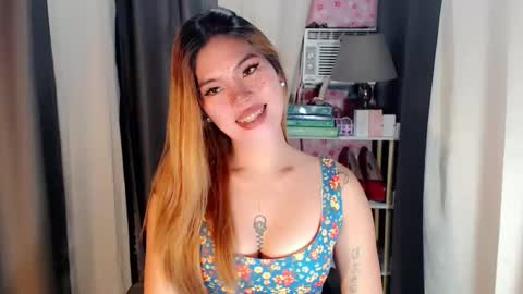 andrea06121998 online show from 04-30-26, 04:02