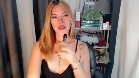 andrea06121998 online show from 07-28-26, 11:17