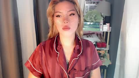 andrea06121998 online show from 08-03-26, 04:55