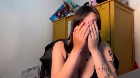 Andrea online show from 12-17-24, 03:39