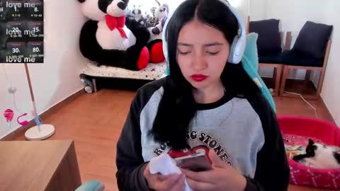 Snapshot of andrea_bonnie chatting on 02-23-25, 06:34 andrea_bonnie online show from 02-23-25, 06:34