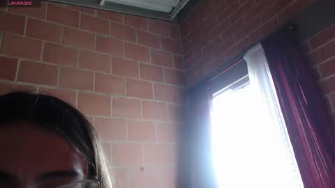 Snapshot of andrea_camila chatting on 12-16-25, 02:55 Andrea online show from 12-16-25, 02:55