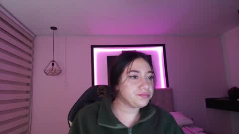 Snapshot of andrea_ramoss_ chatting on 02-07-25, 07:50 Andrea Ramos online show from 02-07-25, 07:50