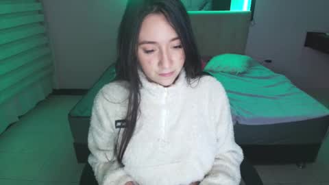 Snapshot of andrea_ramoss_ chatting on 02-27-25, 03:25 Andrea Ramos online show from 02-27-25, 03:25