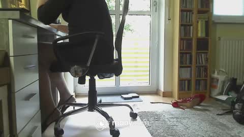 Snapshot of andrea_tv1960 chatting on 09-13-25, 12:49 Andrea TV online show from 09-13-25, 12:49