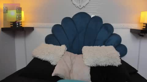 Snapshot of andreahgil chatting on 02-12-26, 01:06 andreahgil online show from 02-12-26, 01:06